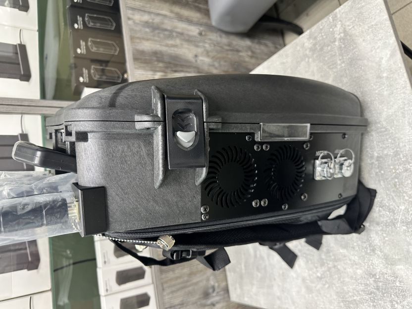 Гарпия CKJ-1704-Mobile 300W мощный блокиратор квадрокоптеров Гарпия CKJ-1704-Mobile 300W мощный блокиратор квадрокоптеров